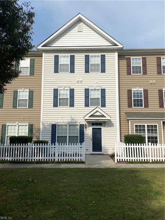 2208 Gentry St - Photo 1