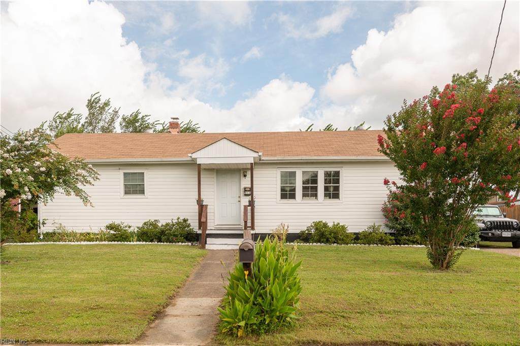 512 Eisenhower Cir - Photo 1