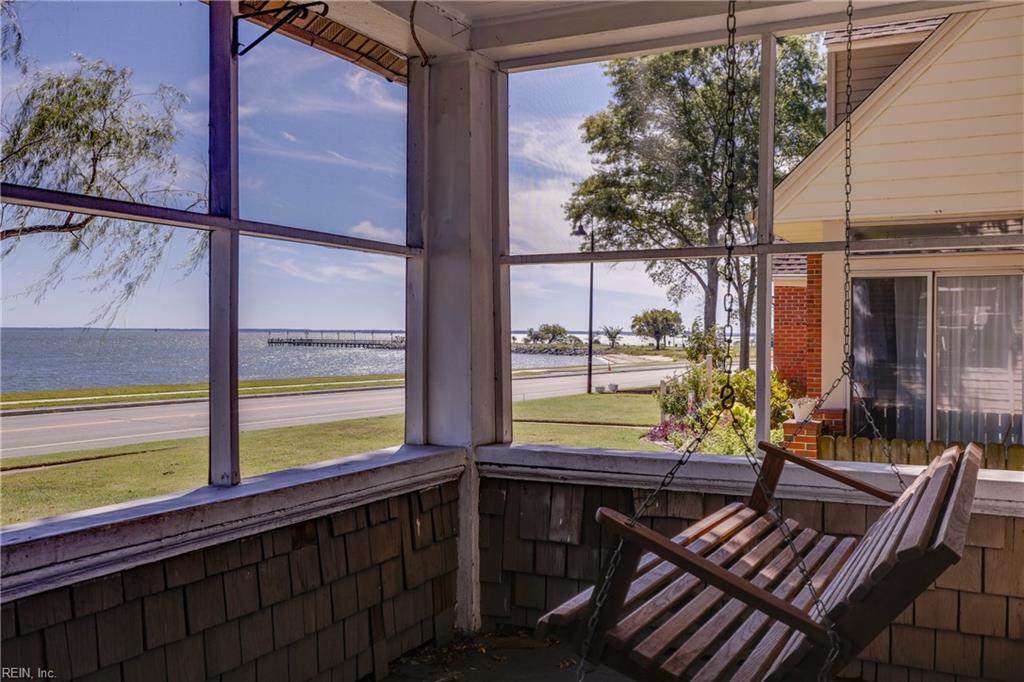 137 Chesapeake Ave - Photo 1