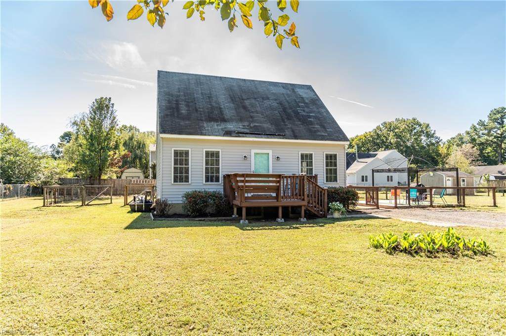 8045 Plum Hill Ln - Photo 1