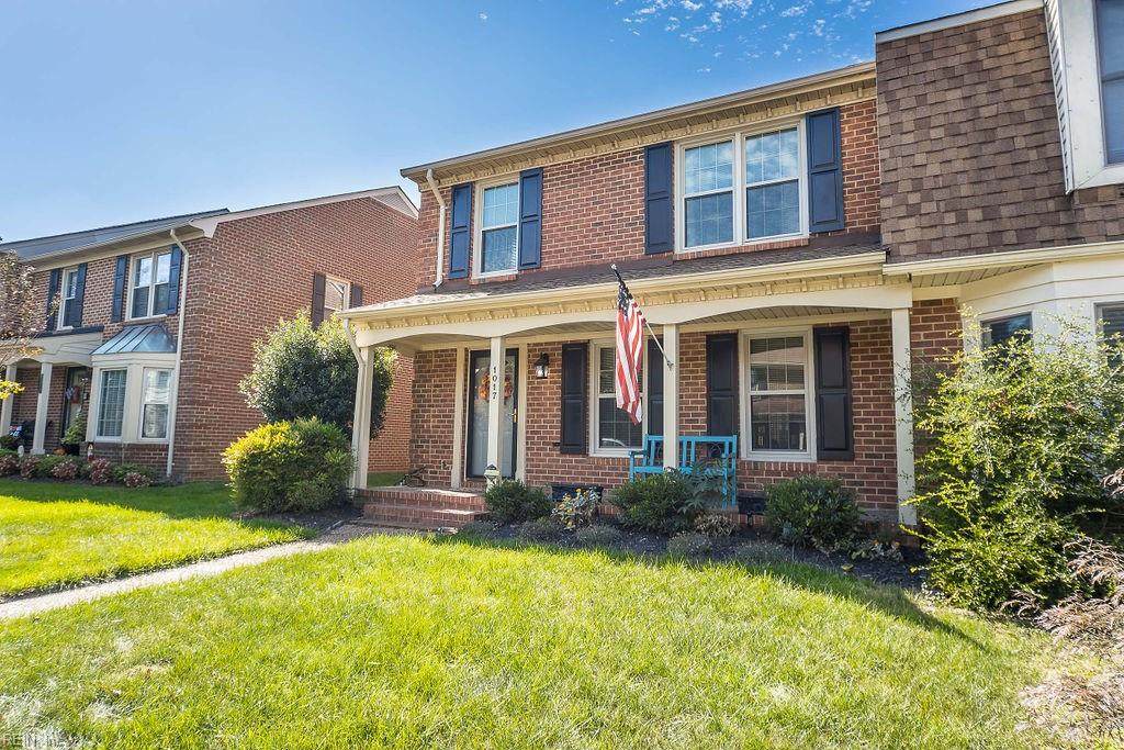 1017 Colonial Meadows Way - Photo 1