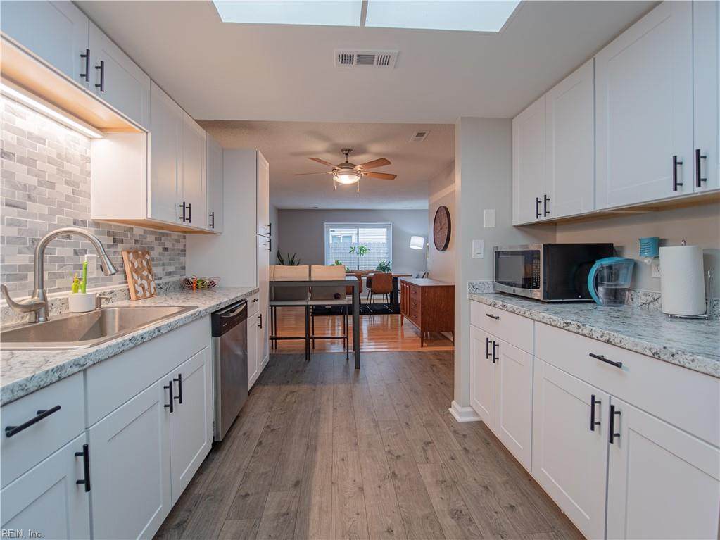 4912 Denny Dr - Photo 1
