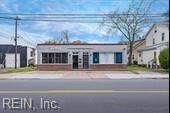 1913 25th St - Photo 1