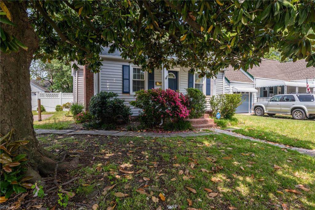 1328 Melrose Pw - Photo 1