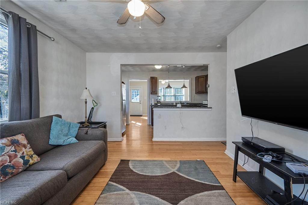 3905 Pleasant Ave - Photo 1
