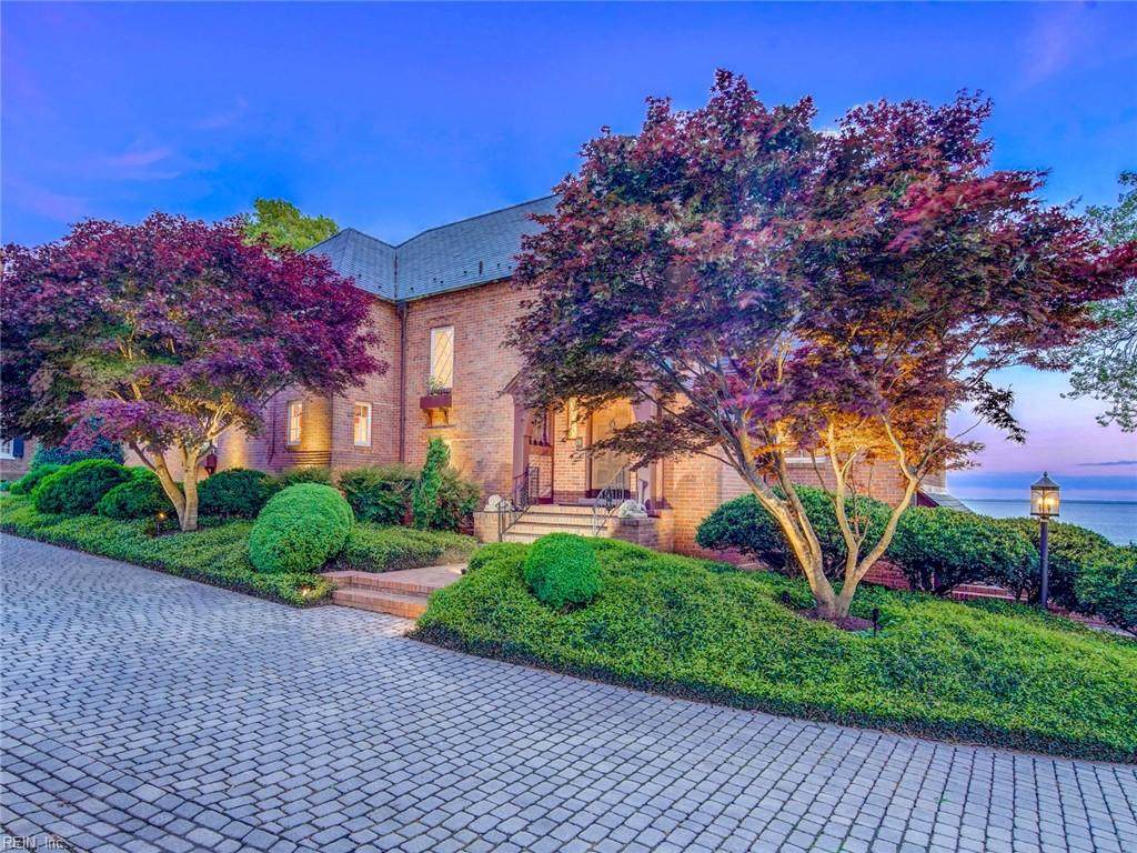 21 Museum Dr - Photo 1