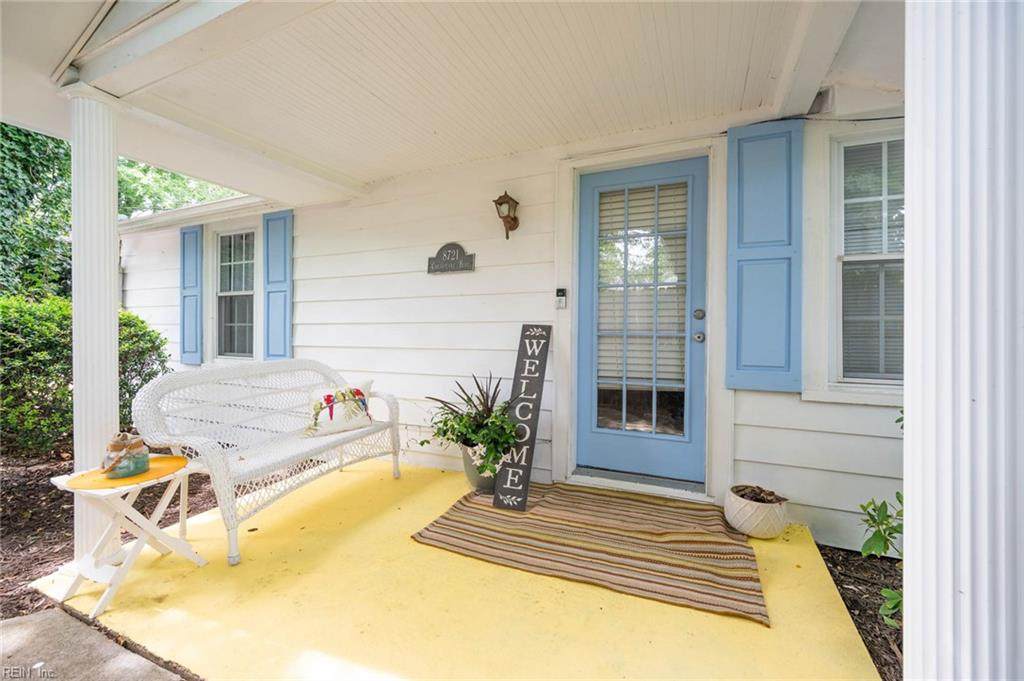 8721 Chesapeake Blvd - Photo 1