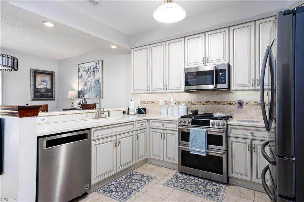 1600 Springwater Ct - Photo 1