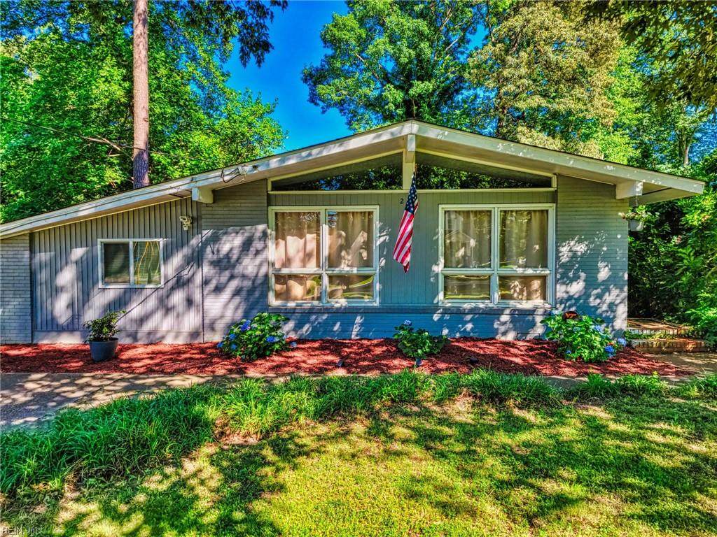 266 Eastwood Dr - Photo 1