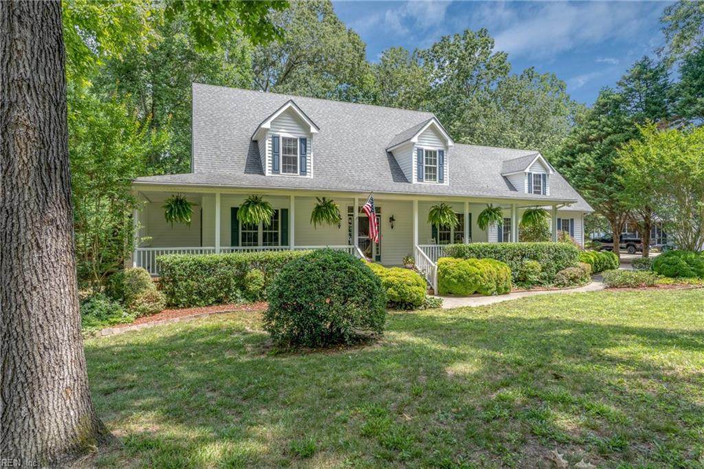 200 Pinewood Dr - Photo 1