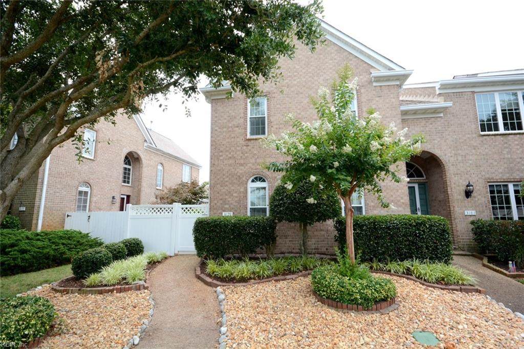 3179 Page Ave - Photo 1