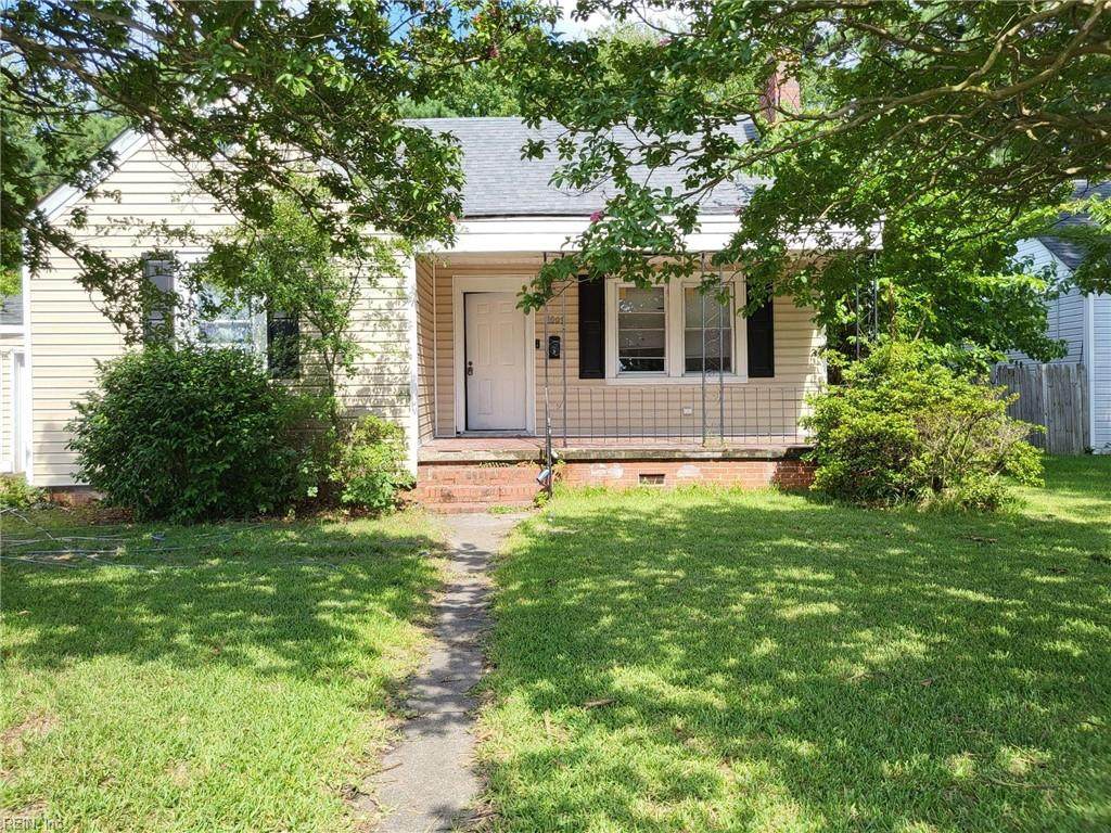 1003 Douglas Ave - Photo 1