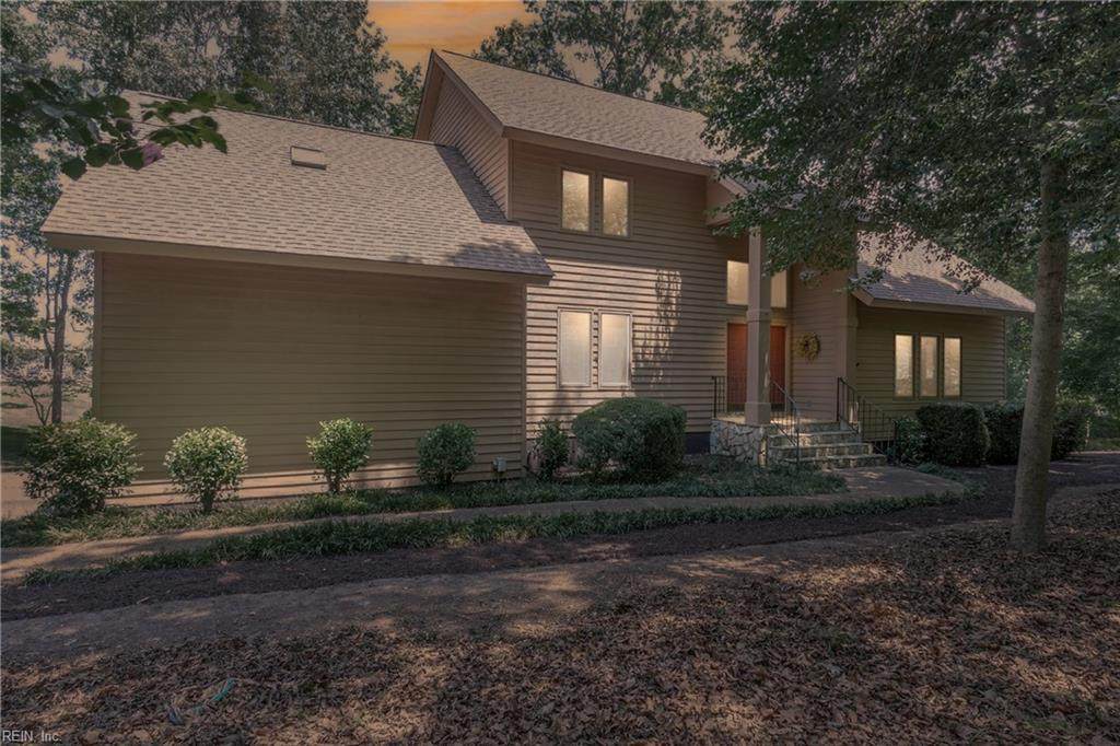 811 General Pickett Dr - Photo 1
