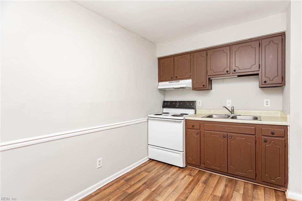 2709 Azalea Garden Rd - Photo 1