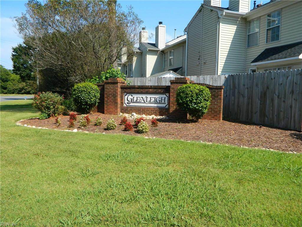 601 Huntly Dr - Photo 1