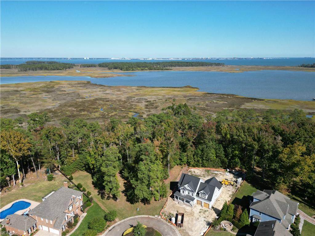 125 Colonial Way - Photo 1