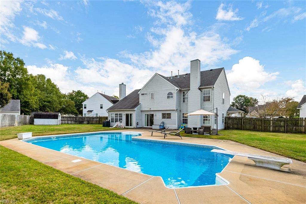 704 Camberly Ct - Photo 1