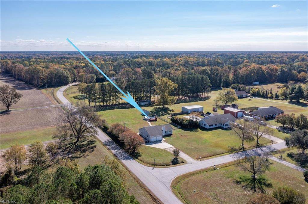 101 Holloway Dr - Photo 1