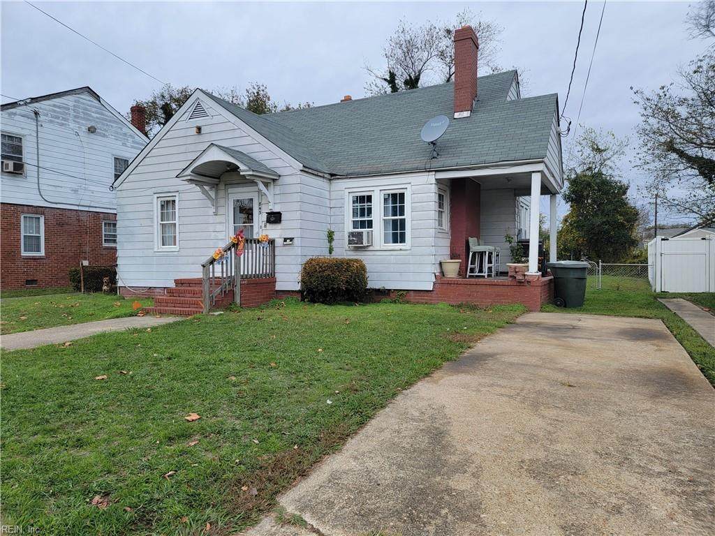 843 20th St - Photo 1