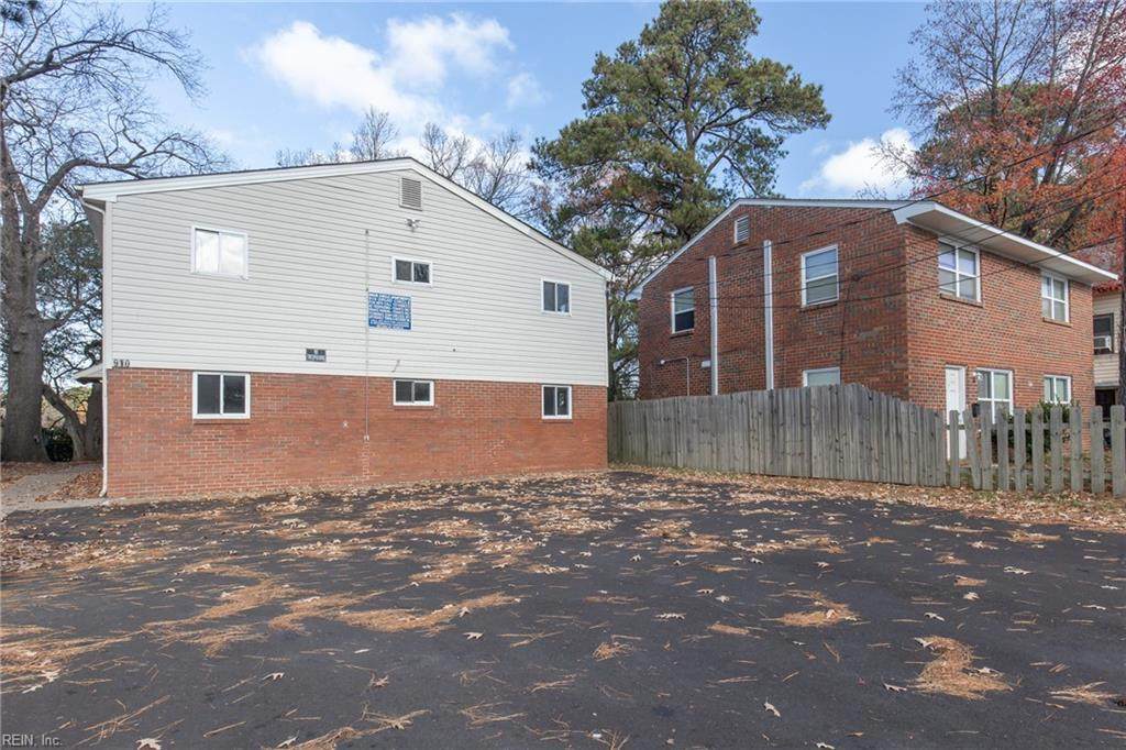 910 Druid Cir - Photo 1