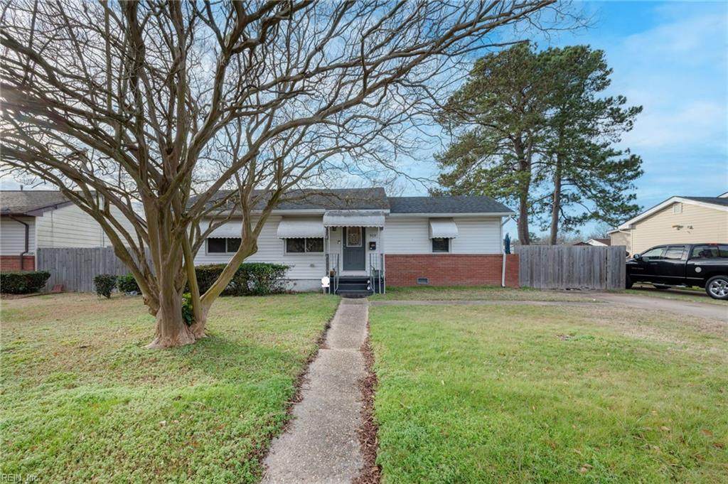 919 Bold St - Photo 1