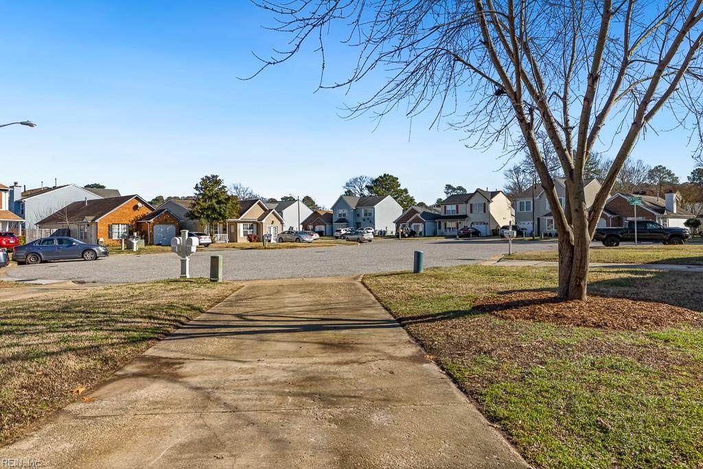 4323 Lacy Cove Ln - Photo 1
