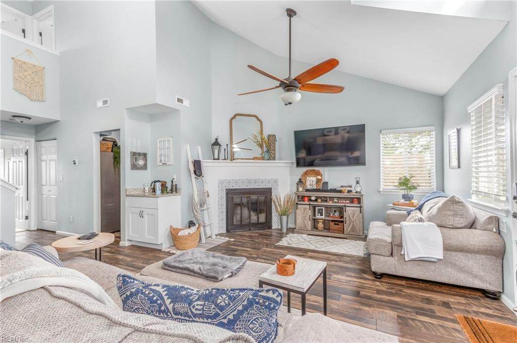 839 Little Bay Ave - Photo 1