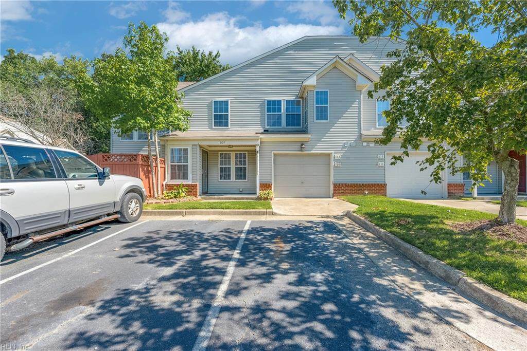 109 Locust Ln - Photo 1