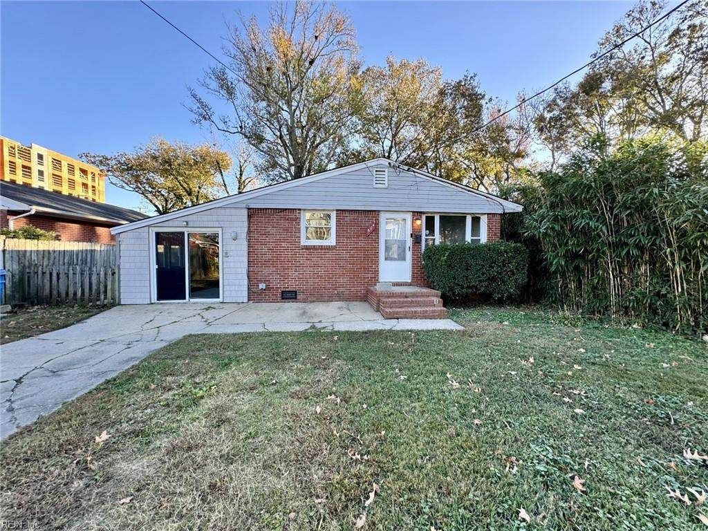 504 20th St - Photo 1