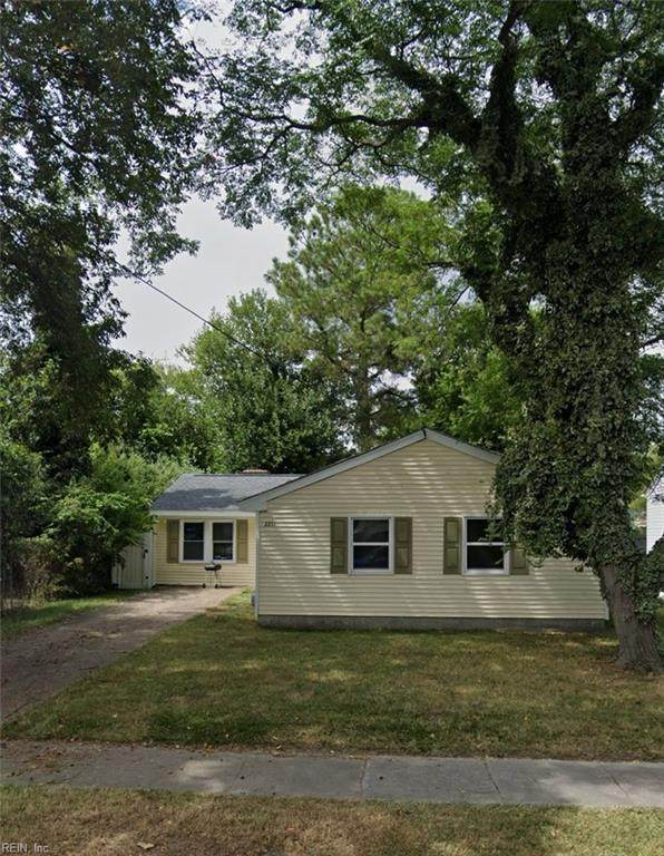 2211 Keller Ave - Photo 1