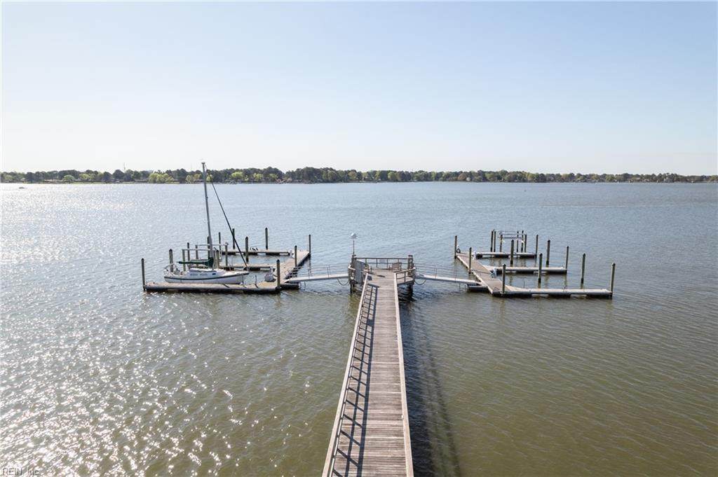 1001 Estates Ct - Photo 1