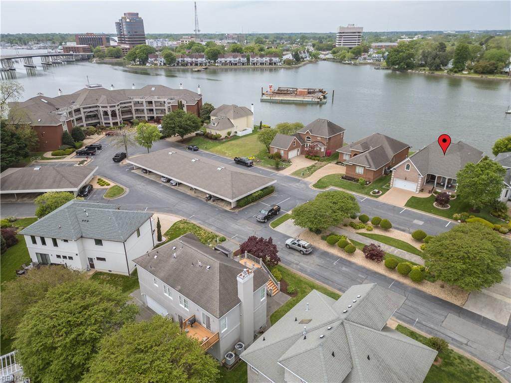18 Brough Ln - Photo 1