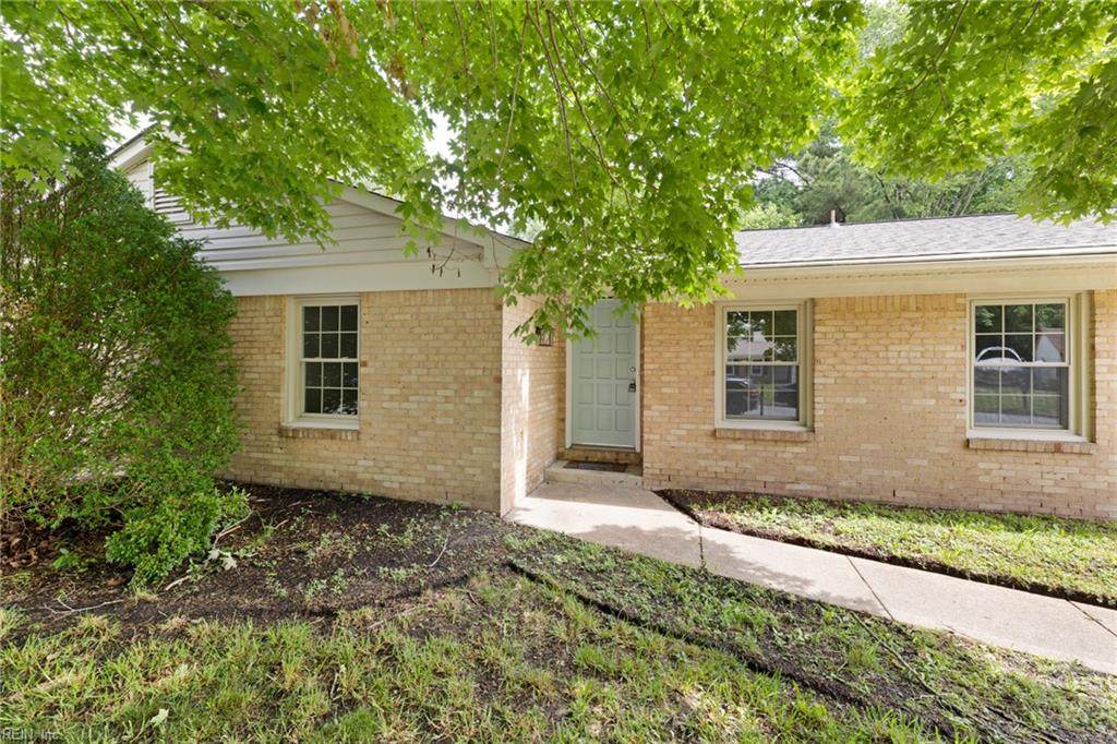5888 Goolagong Dr - Photo 1