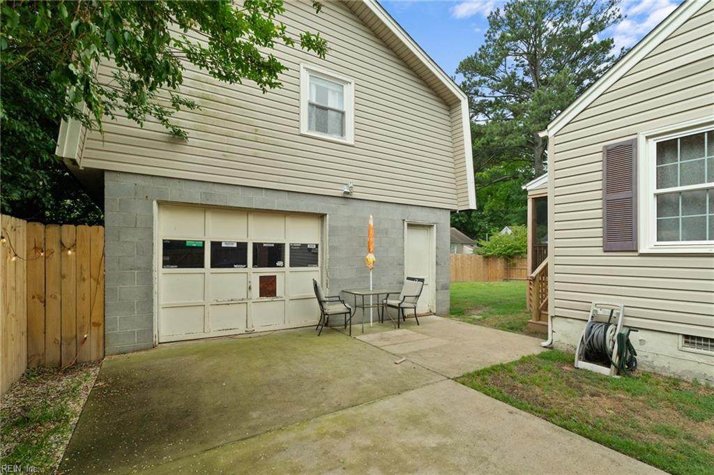 628 Sedgefield Dr - Photo 1