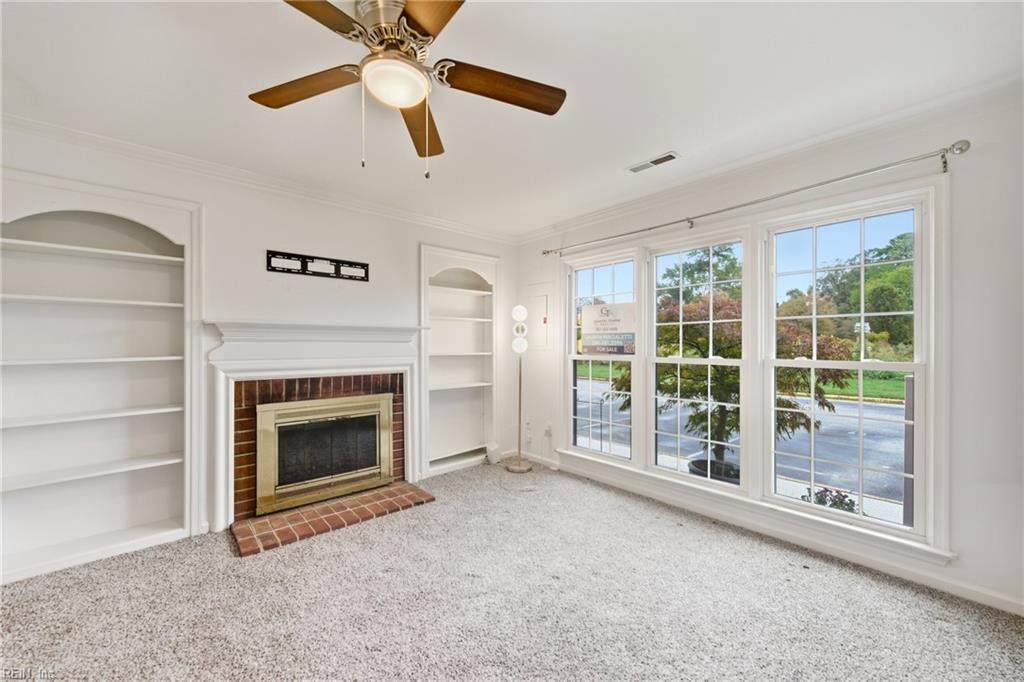 104 Camden Way - Photo 1