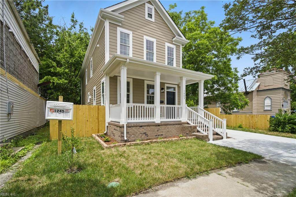 1245 Maltby Ave - Photo 1