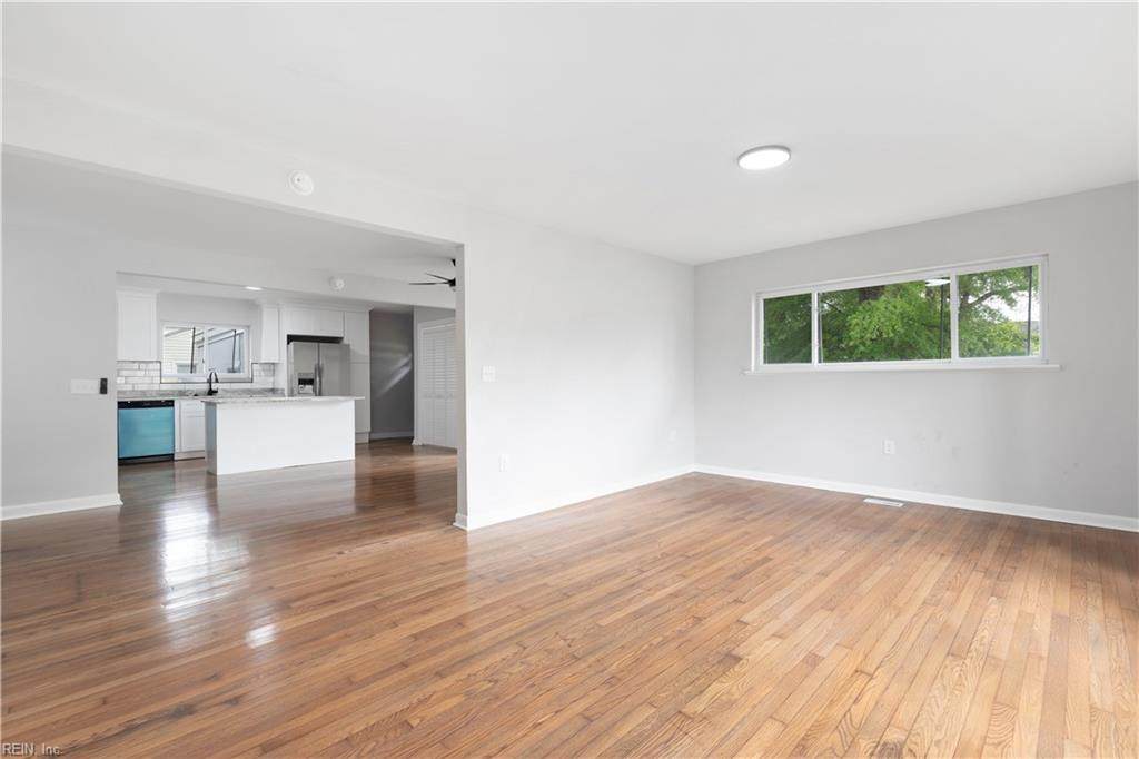 1016 Beach View St - Photo 1