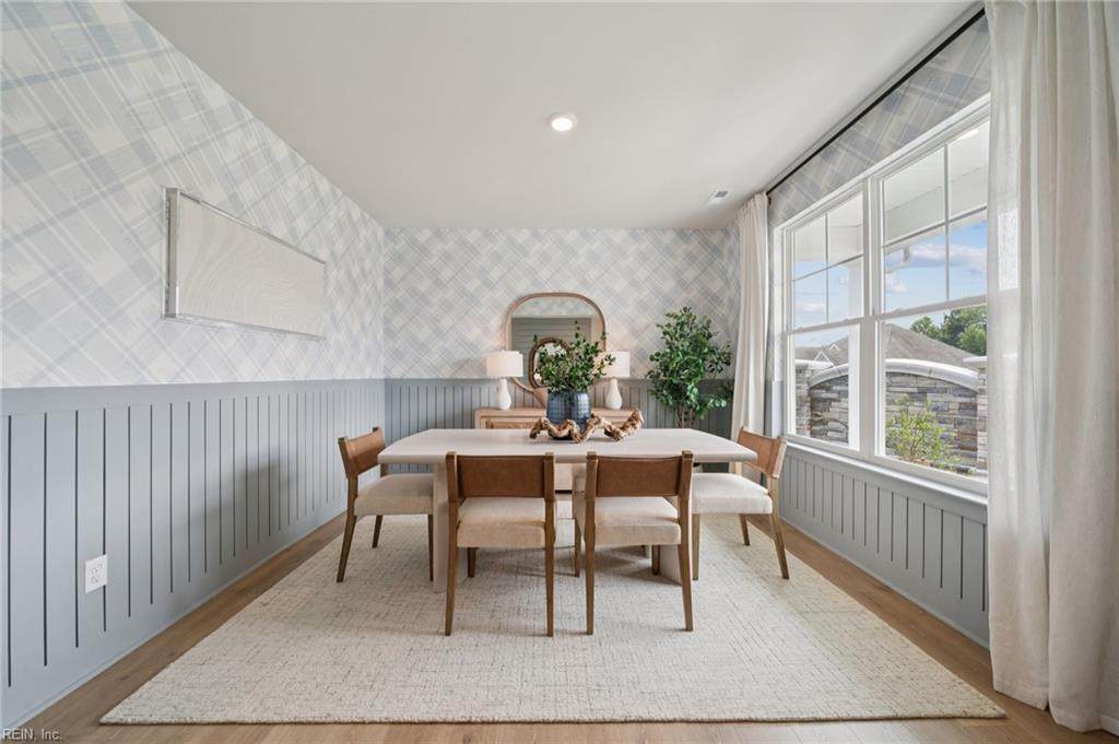 1239 Kidbrooke St - Photo 1