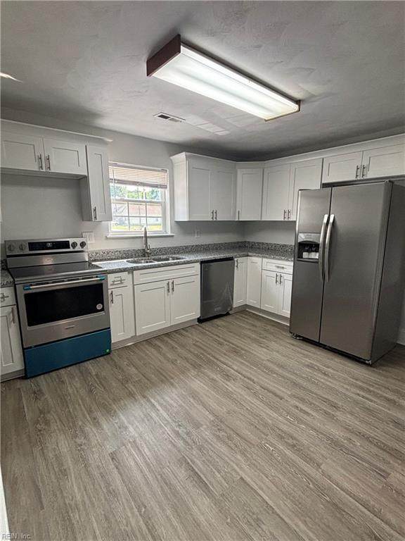 219 Gale Ave - Photo 1