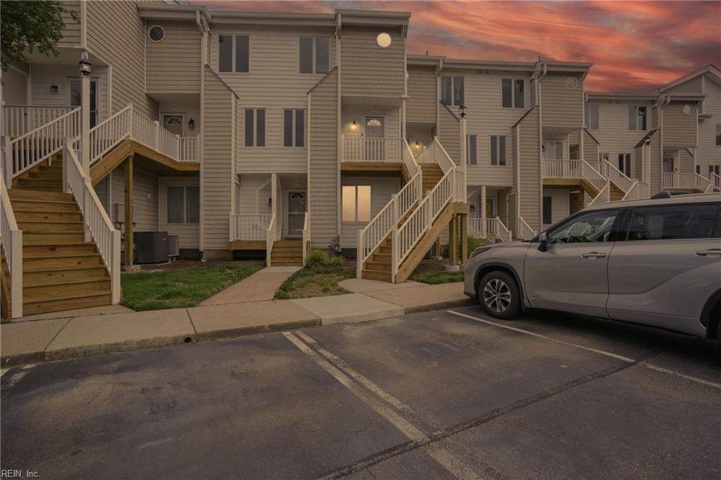 100 Pinewood Rd - Photo 1
