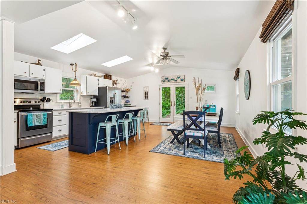 682 Bay Port Rd - Photo 1