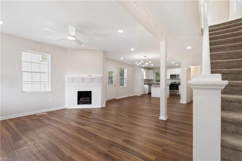 1126 24th St - Photo 1