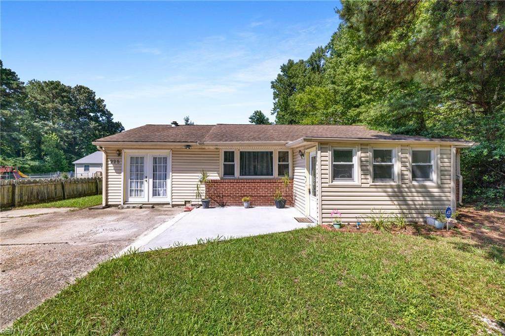 225 Marlene St - Photo 1