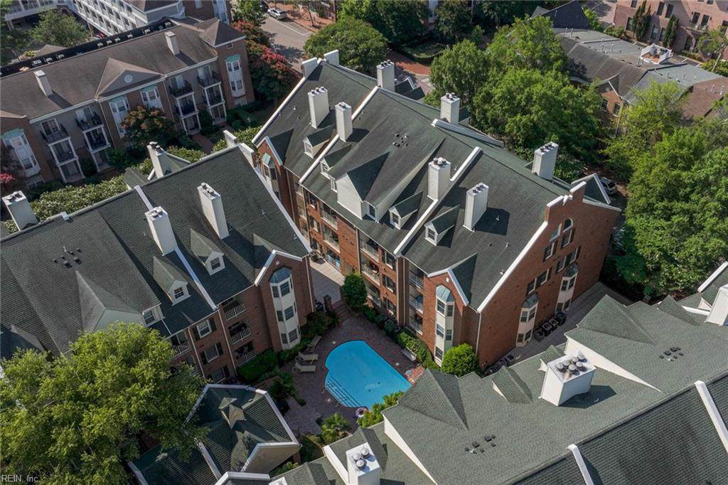 230 College Pl - Photo 1