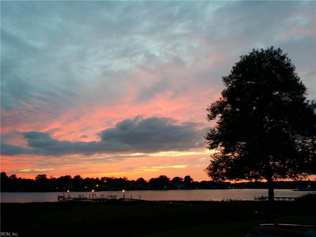 412 Robin Rd - Photo 1