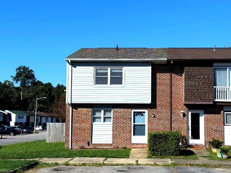 601 Charles Ct - Photo 1