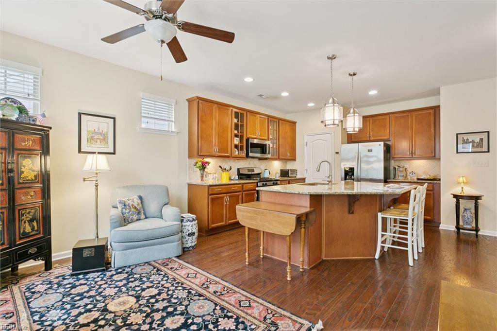 4042 Prospect St - Photo 1