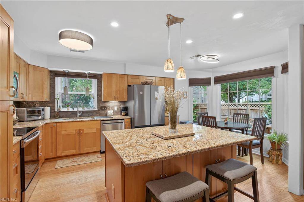 1027 Stillmeadows Ct - Photo 1