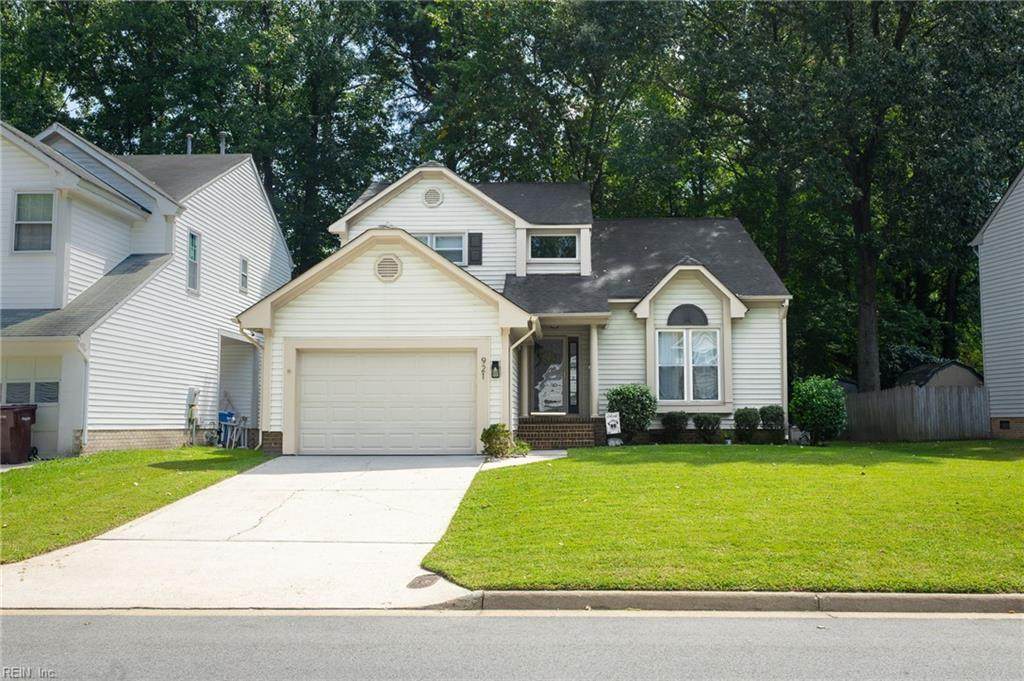 921 Brandon Quay - Photo 1