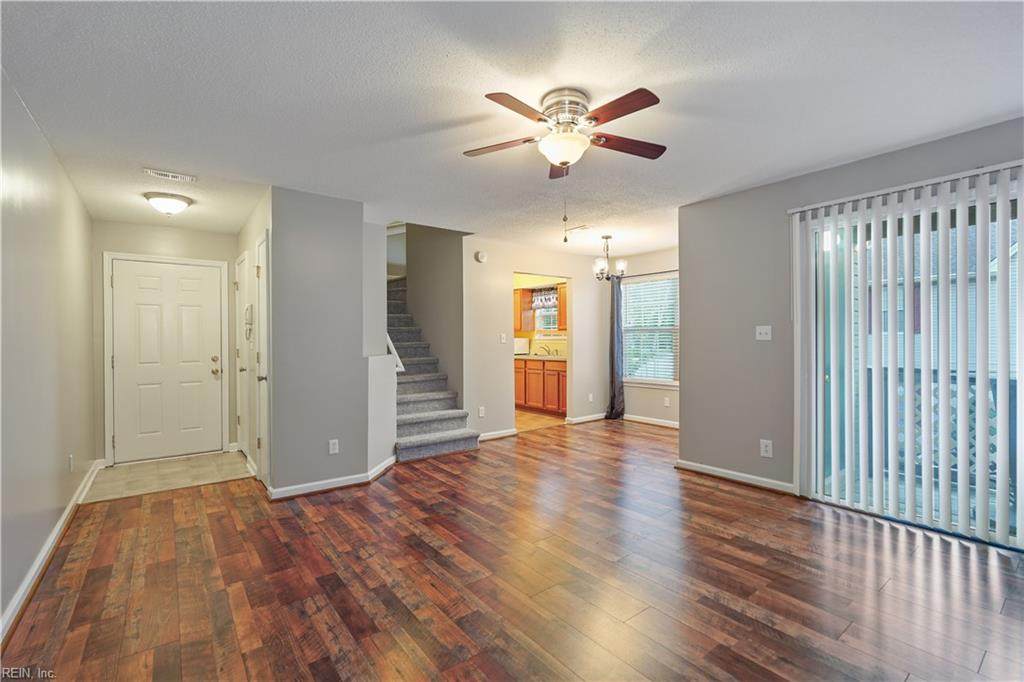 12898 Daybreak Cir - Photo 1